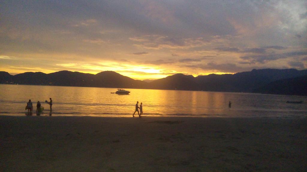 Pousada Na Praia Ubatuba Exterior photo